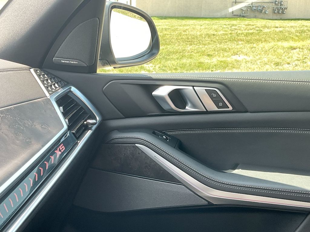 Thumbnail: 2025 BMW X5 - 34