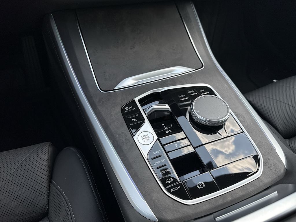 Thumbnail: 2024 BMW X5 - 15
