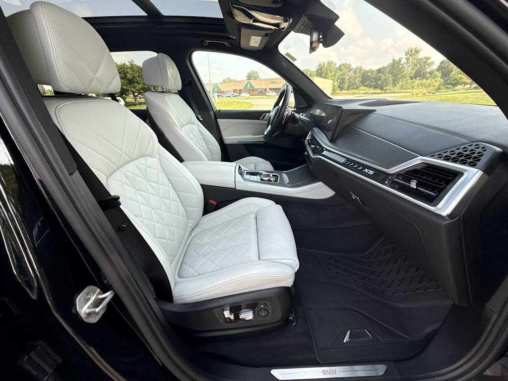 Thumbnail: 2024 BMW X5 - 30