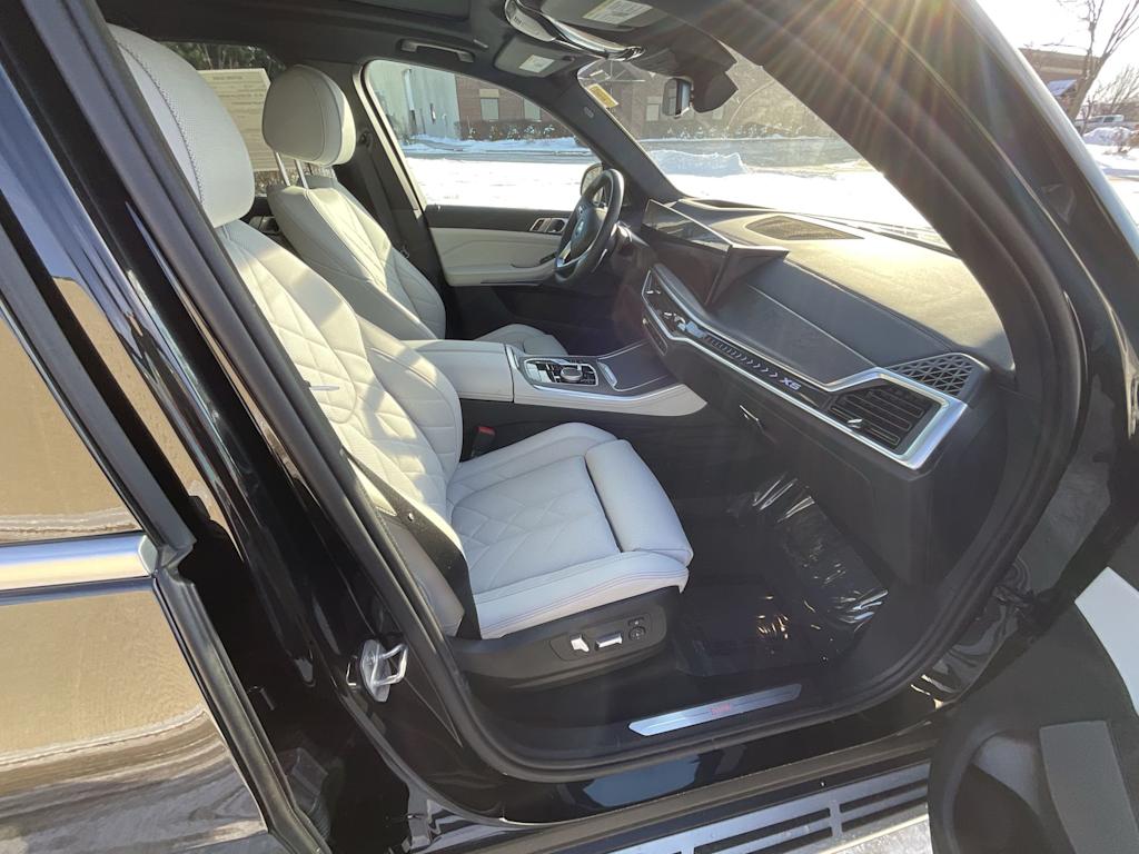 Thumbnail: 2024 BMW X5 - 12