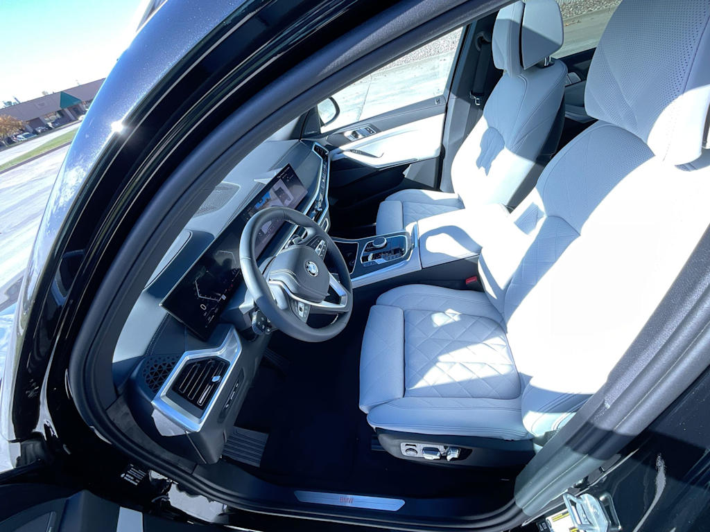 Thumbnail: 2024 BMW X5 - 11