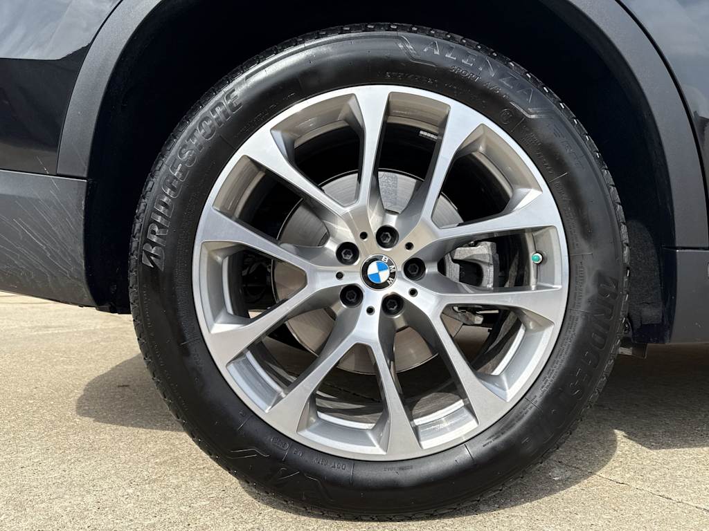 Thumbnail: 2024 BMW X5 - 8