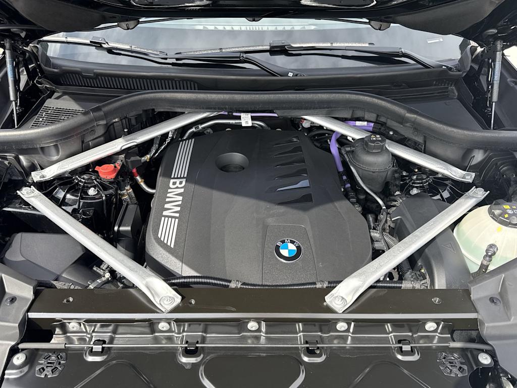 Thumbnail: 2024 BMW X5 - 9