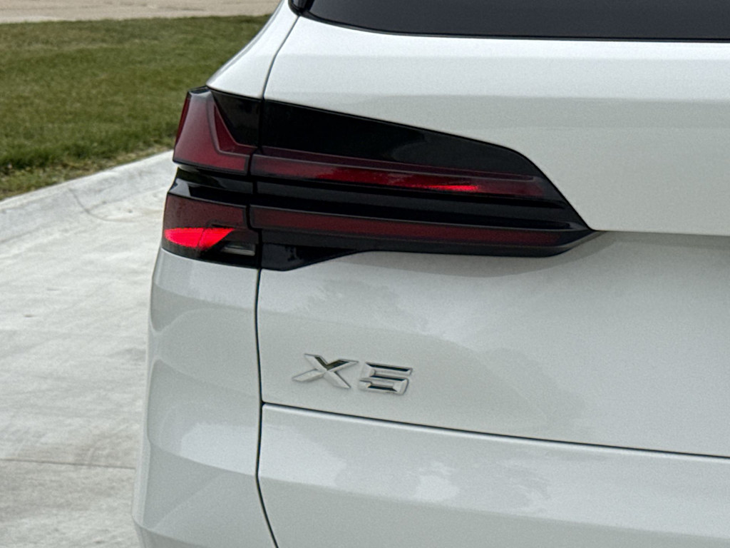 Thumbnail: 2024 BMW X5 - 25
