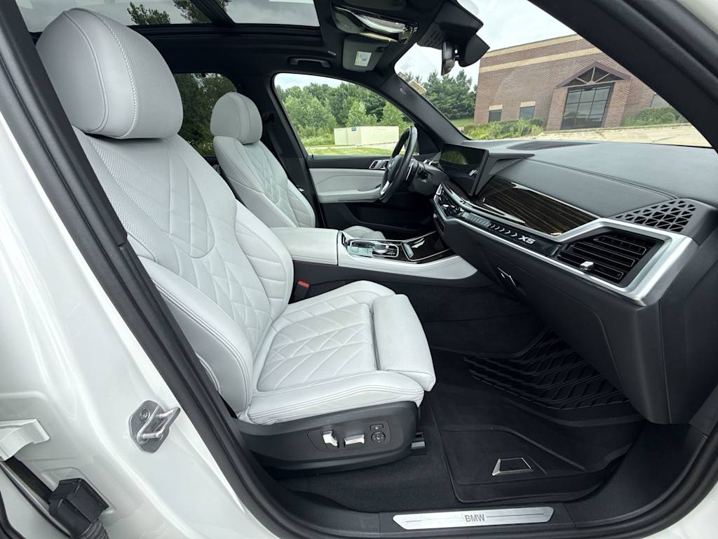 Thumbnail: 2024 BMW X5 - 31