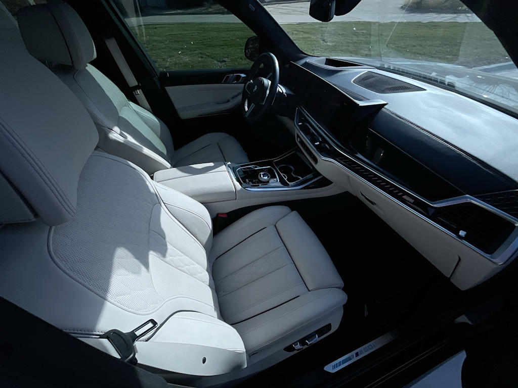 Thumbnail: 2025 BMW X7 - 28