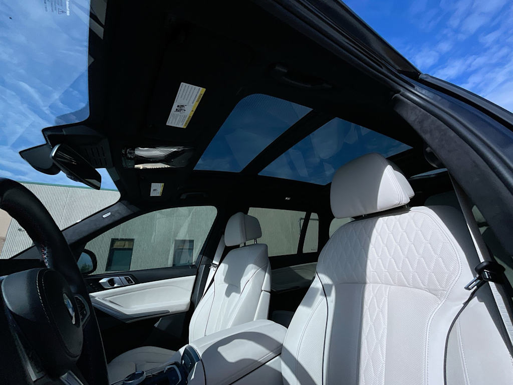 Thumbnail: 2025 BMW X7 - 32