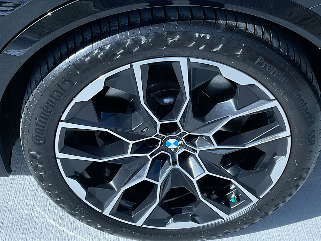 Thumbnail: 2025 BMW X7 - 8