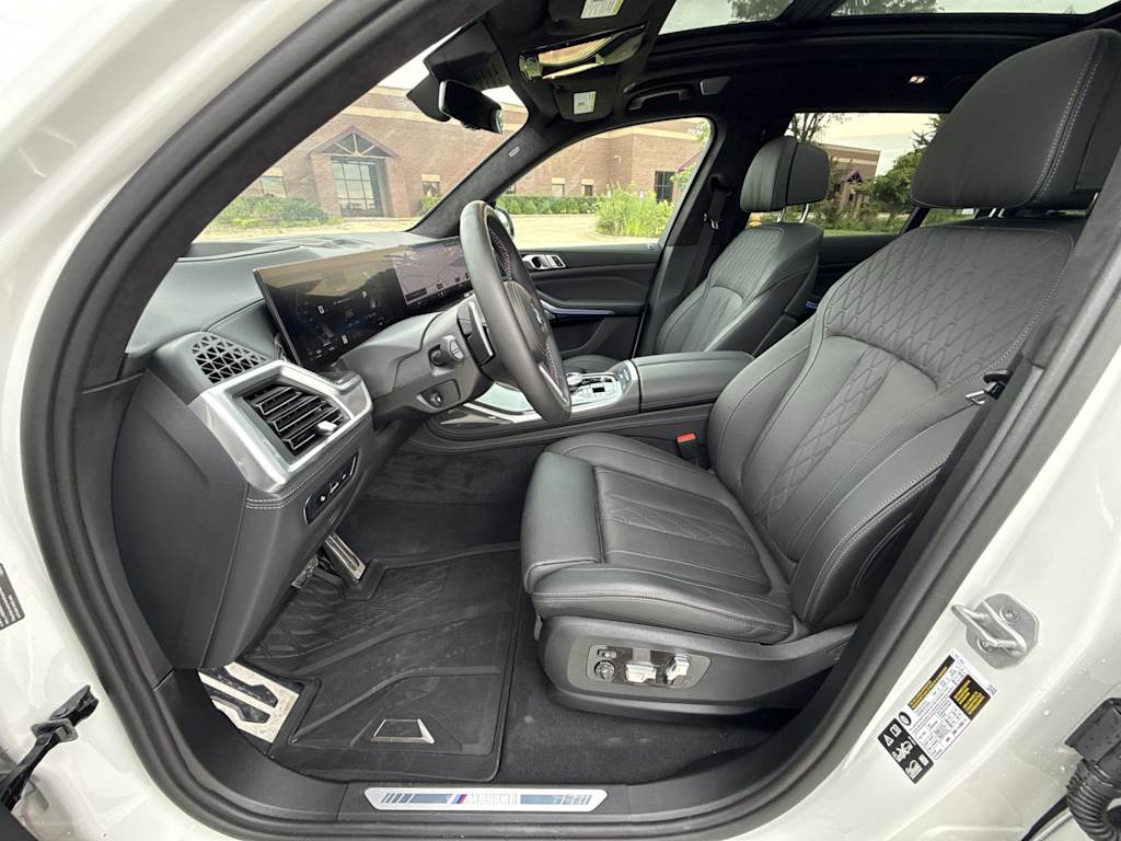 Thumbnail: 2024 BMW X7 - 10