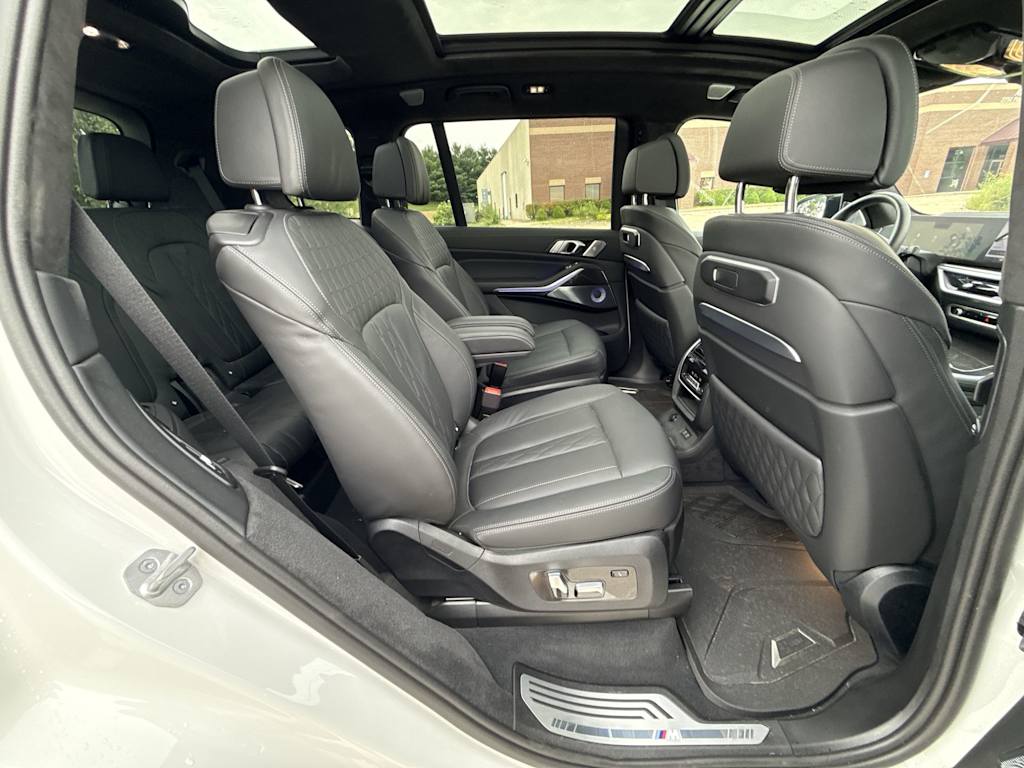 Thumbnail: 2024 BMW X7 - 26
