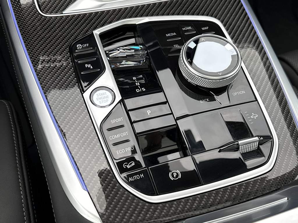 Thumbnail: 2024 BMW X7 - 35