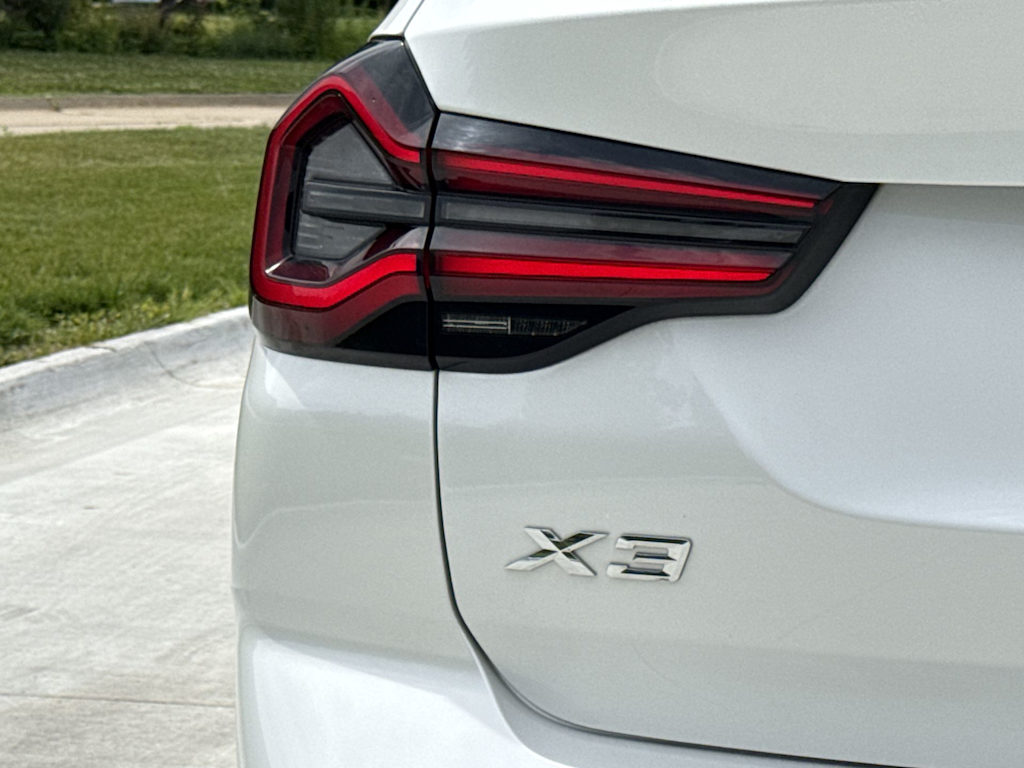 Thumbnail: 2023 BMW X3 - 24