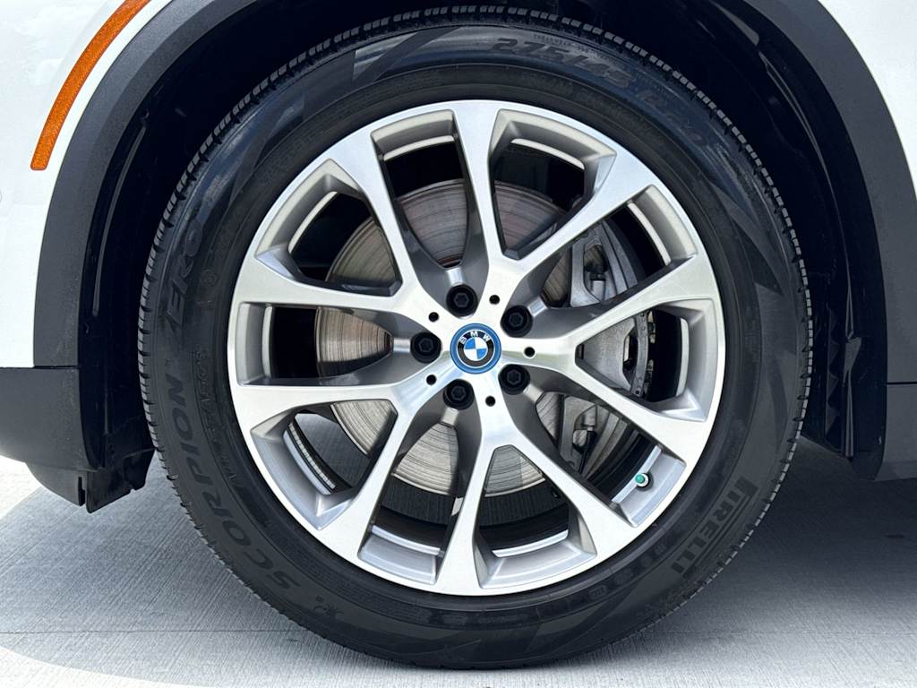 Thumbnail: 2024 BMW X5 - 8