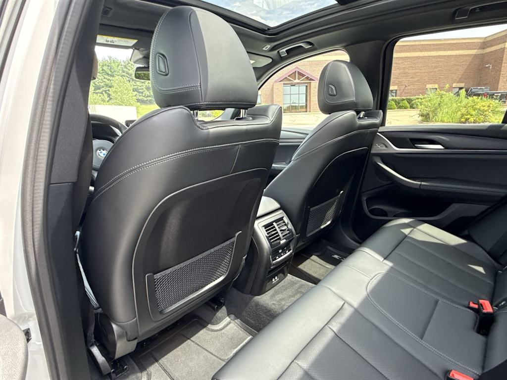 Thumbnail: 2024 BMW X3 - 13