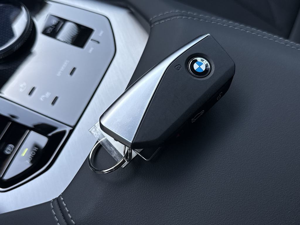 Thumbnail: 2025 BMW X3 - 18