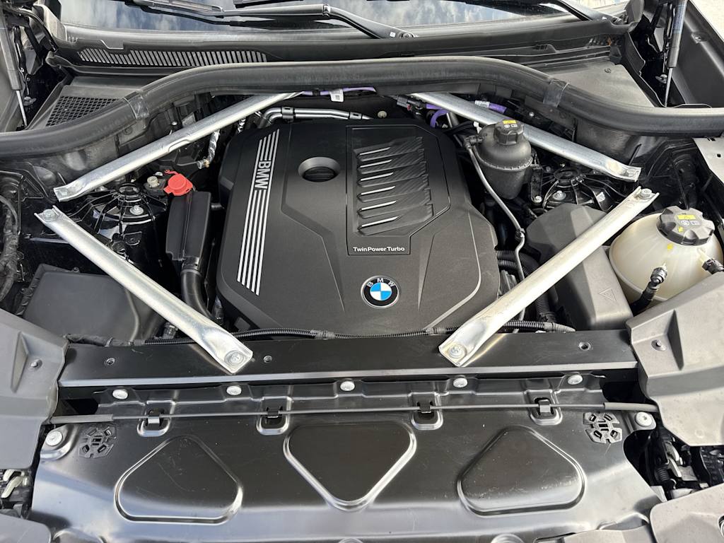 Thumbnail: 2022 BMW X5 - 8