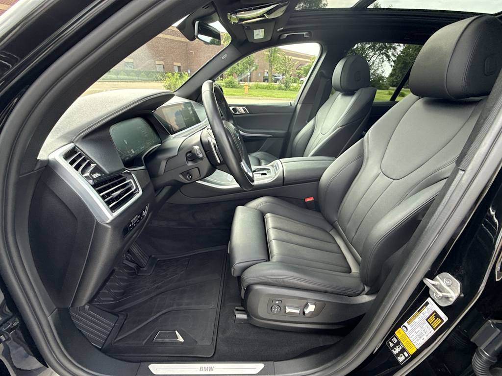 Thumbnail: 2022 BMW X5 - 10