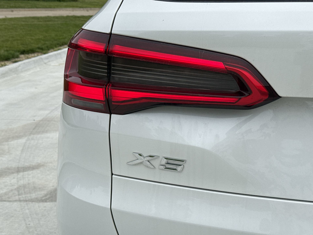 Thumbnail: 2020 BMW X5 - 25