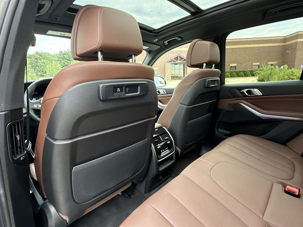 Thumbnail: 2022 BMW X5 - 13
