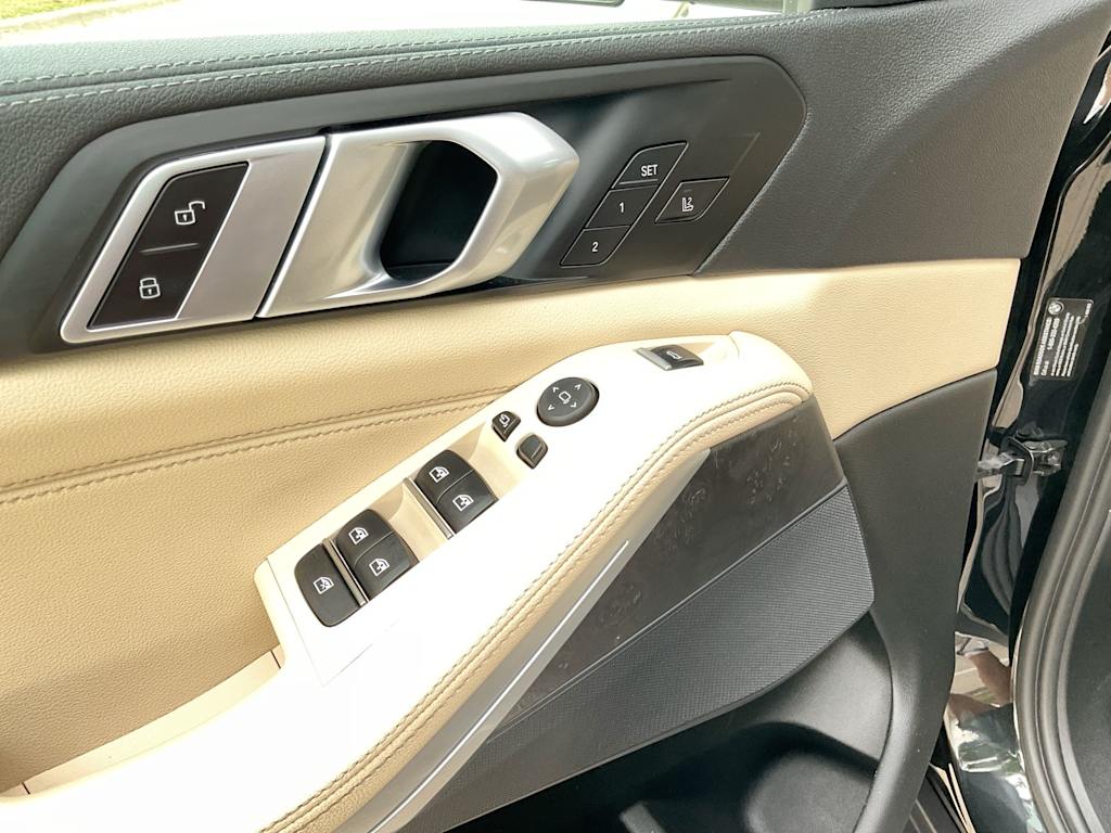 Thumbnail: 2022 BMW X5 - 25