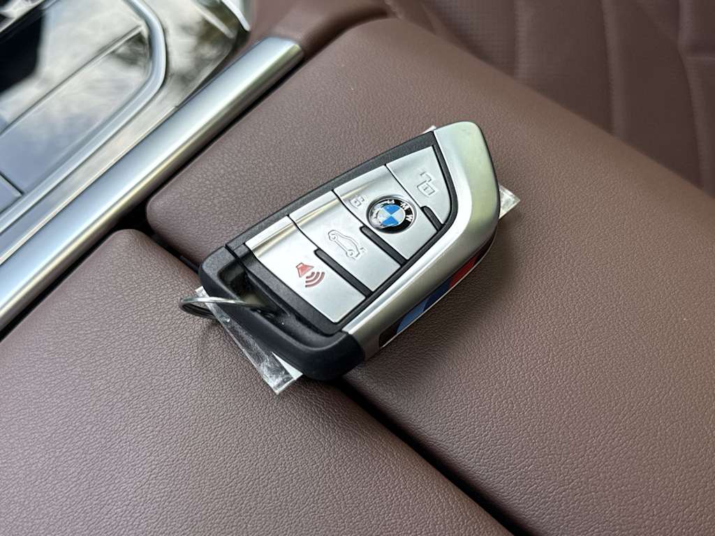 Thumbnail: 2023 BMW X5 - 17