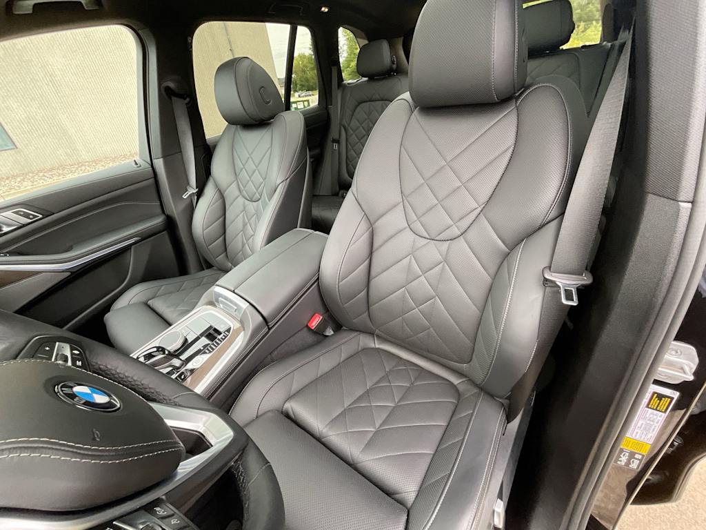 Thumbnail: 2023 BMW X5 - 11