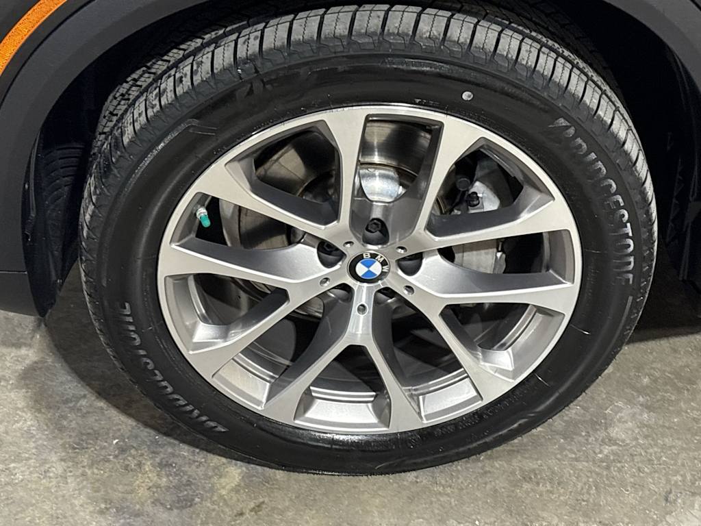 Thumbnail: 2022 BMW X5 - 6