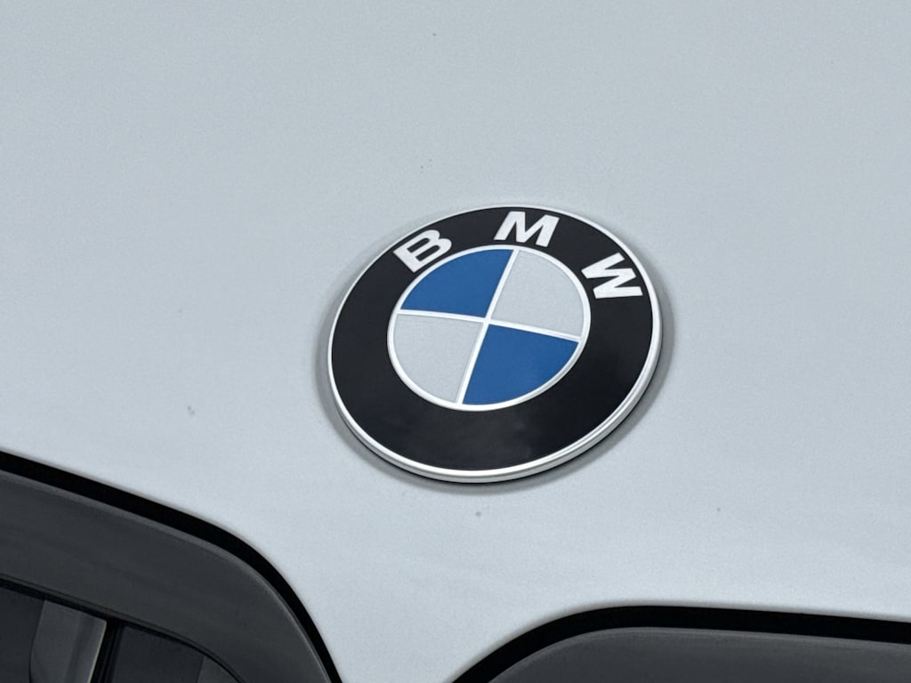 Thumbnail: 2022 BMW X7 - 7