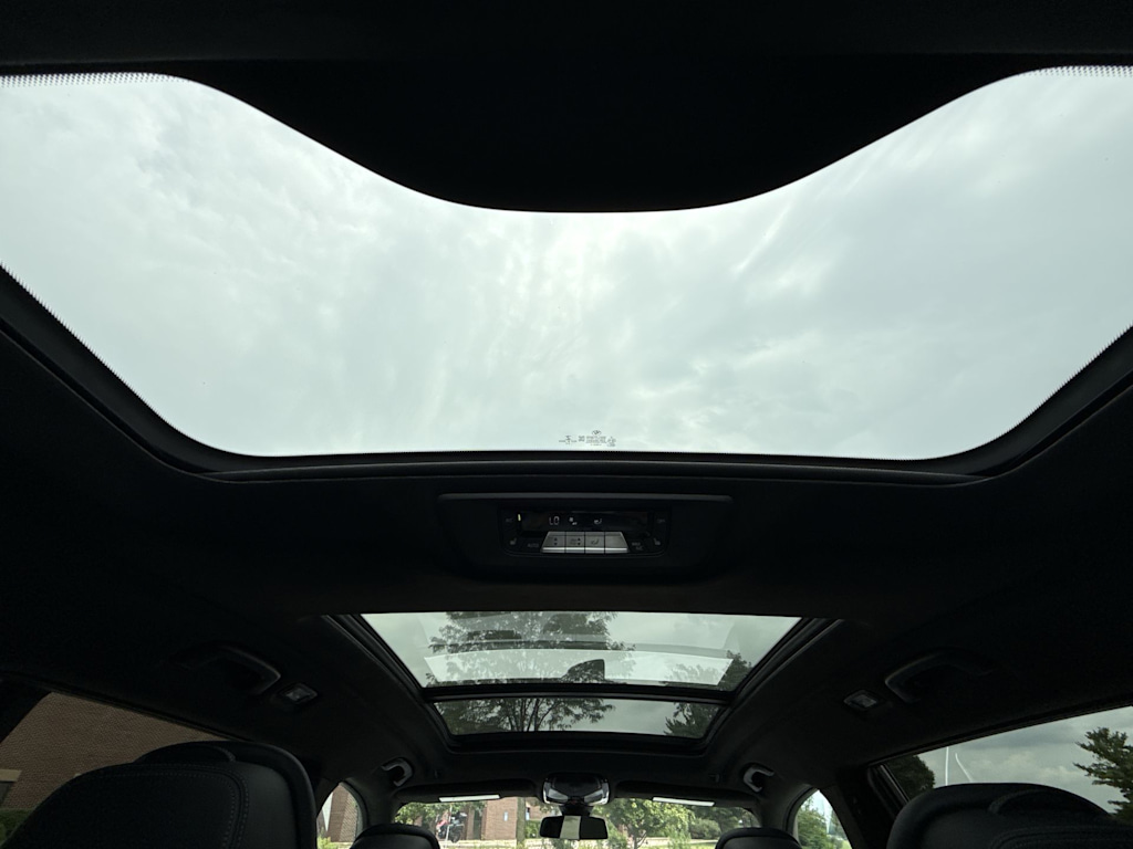 Thumbnail: 2022 BMW X7 - 30