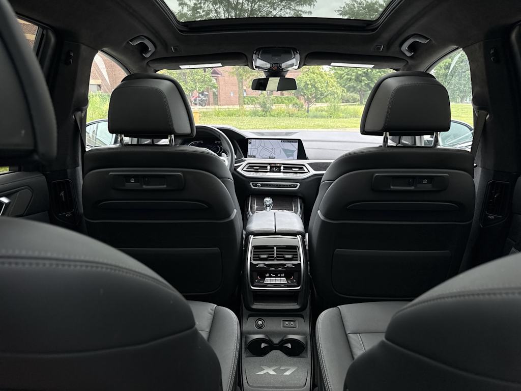 Thumbnail: 2022 BMW X7 - 10
