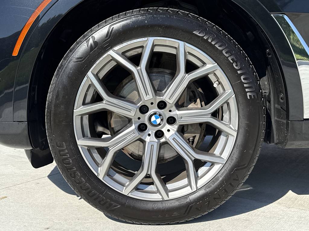 Thumbnail: 2022 BMW X7 - 7