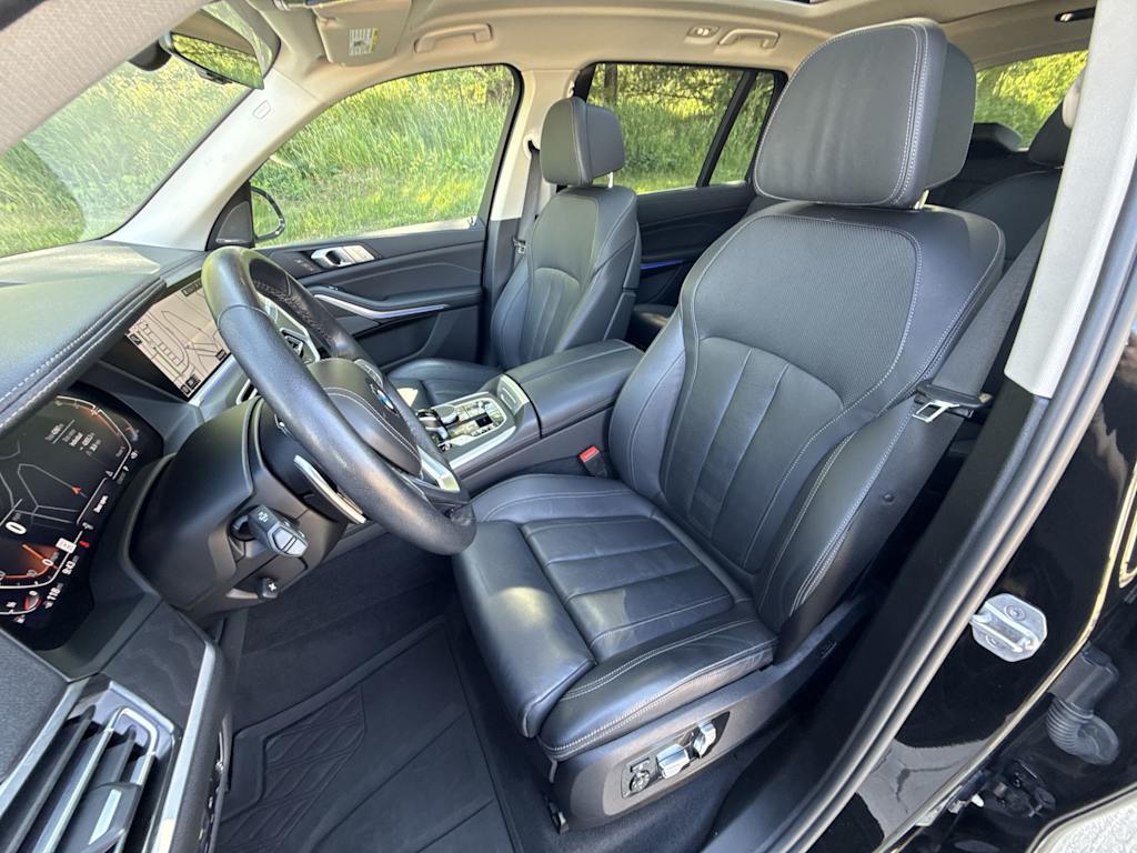 Thumbnail: 2022 BMW X7 - 11