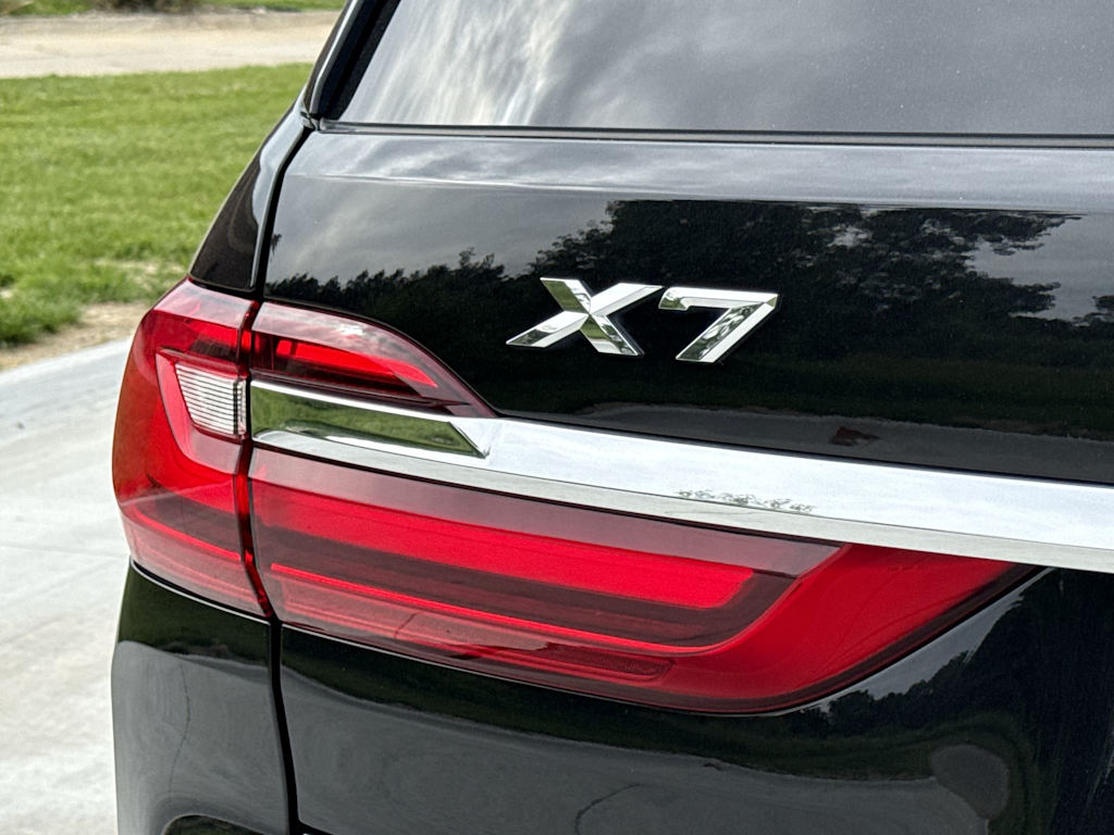 Thumbnail: 2022 BMW X7 - 25