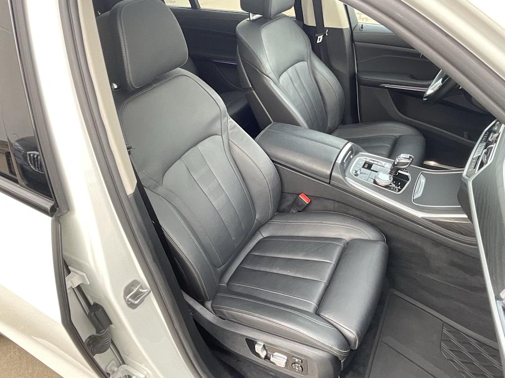 Thumbnail: 2022 BMW X7 - 30