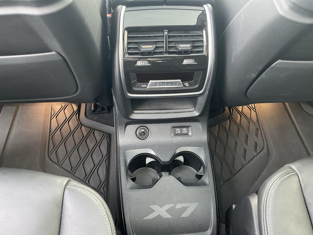 Thumbnail: 2022 BMW X7 - 40