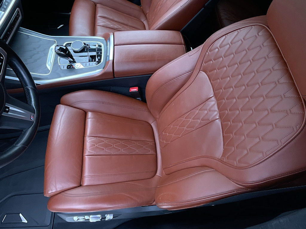 Thumbnail: 2022 BMW X7 - 32