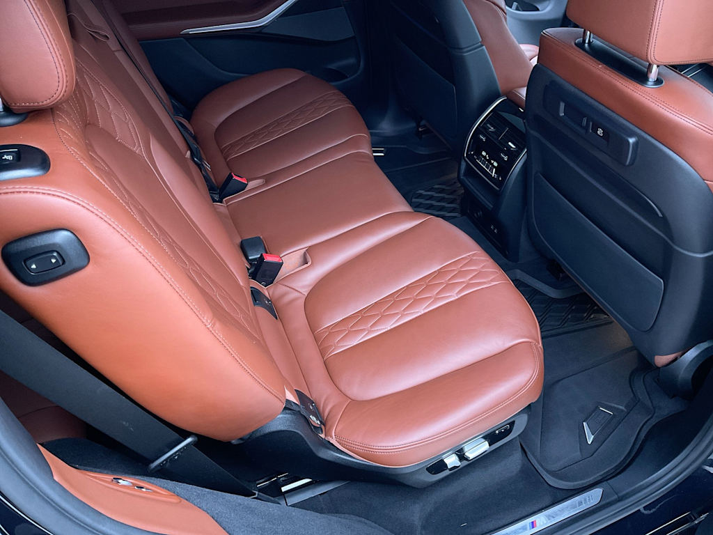 Thumbnail: 2022 BMW X7 - 27