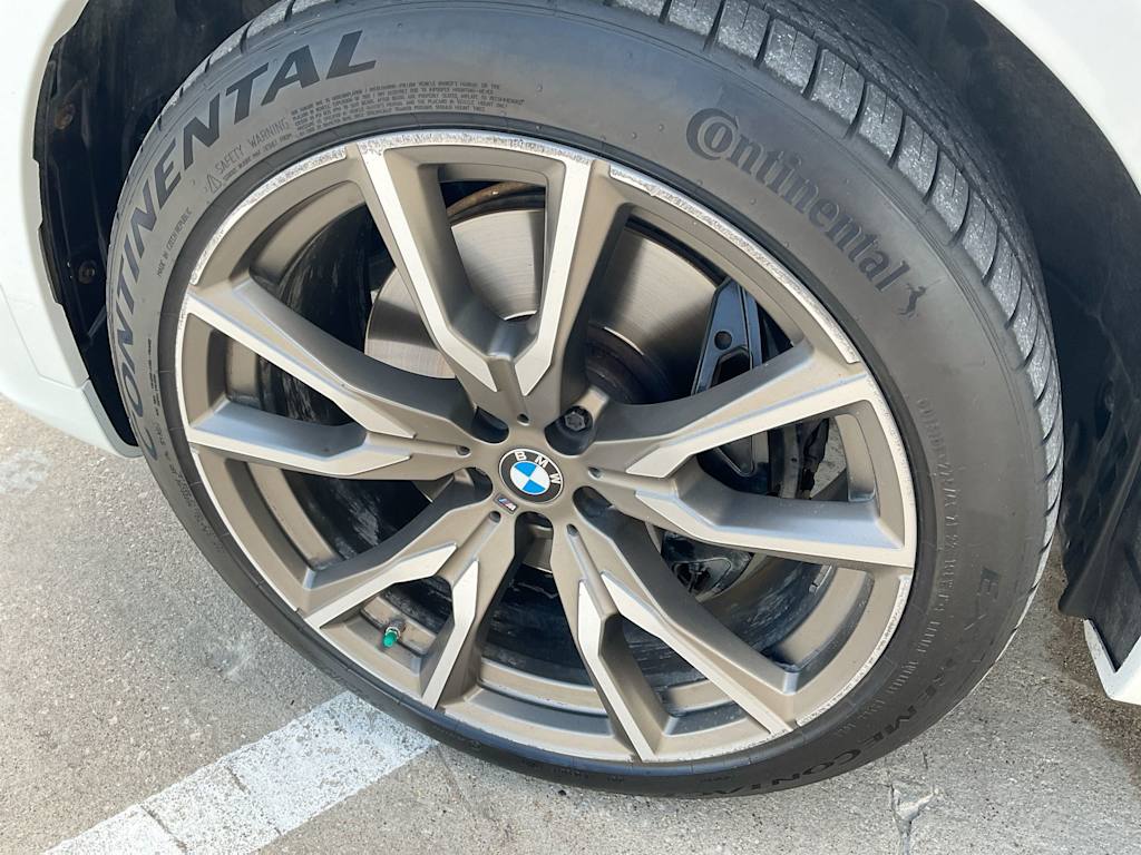 Thumbnail: 2021 BMW X7 - 8