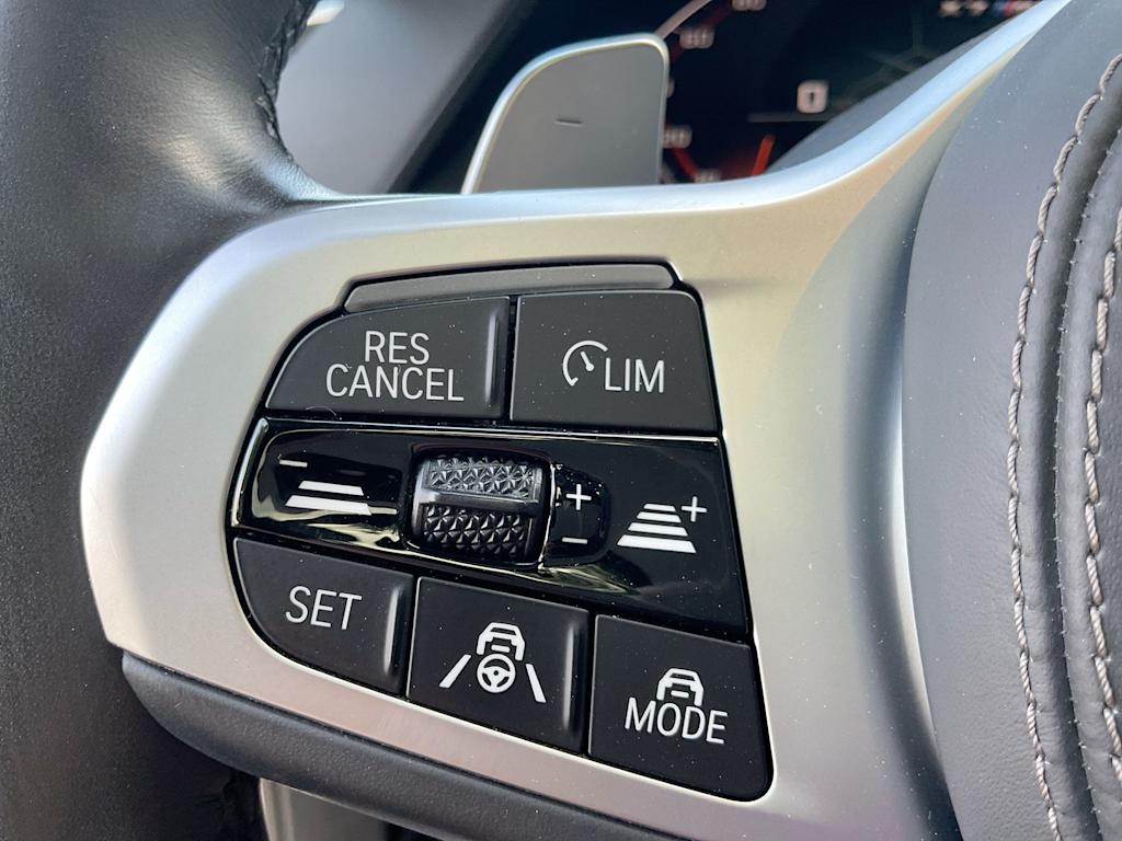 Thumbnail: 2021 BMW X7 - 32