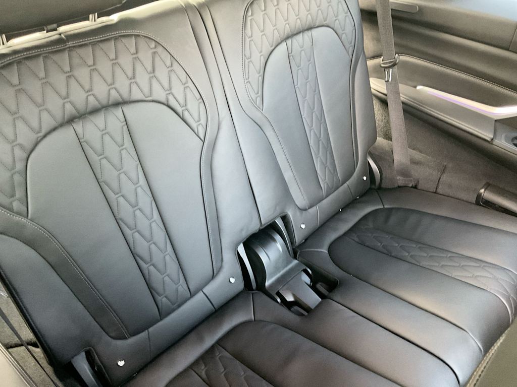 Thumbnail: 2021 BMW X7 - 30