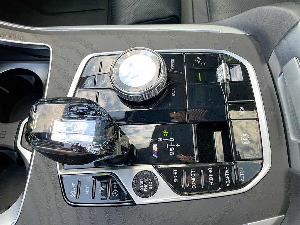 Thumbnail: 2021 BMW X7 - 38