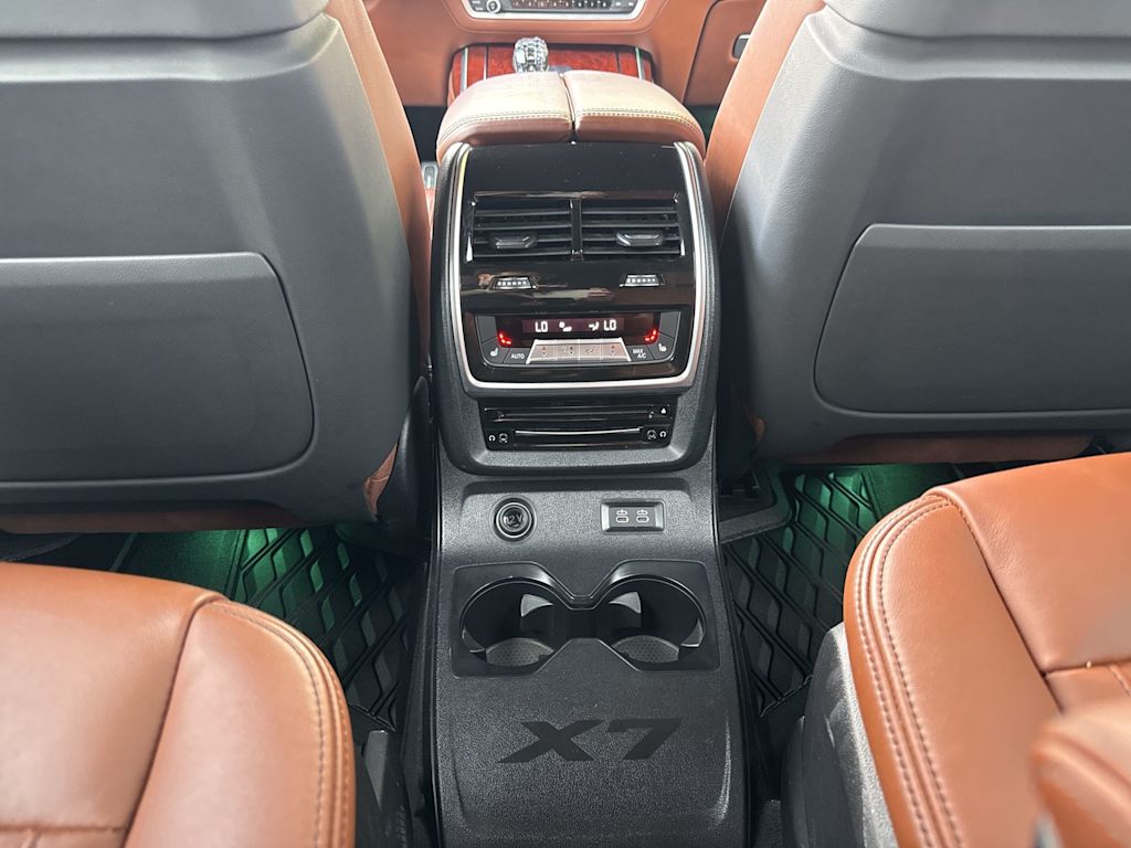 Thumbnail: 2022 BMW X7 - 42