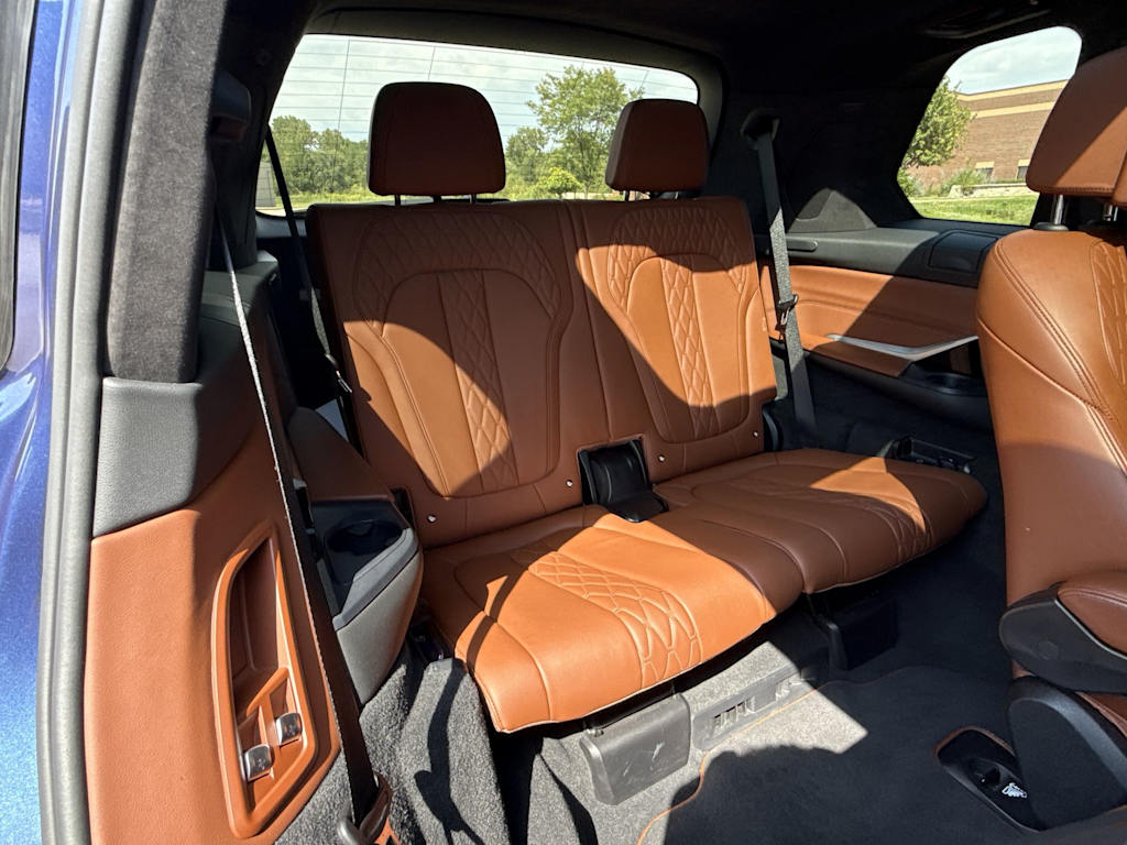 Thumbnail: 2022 BMW X7 - 41