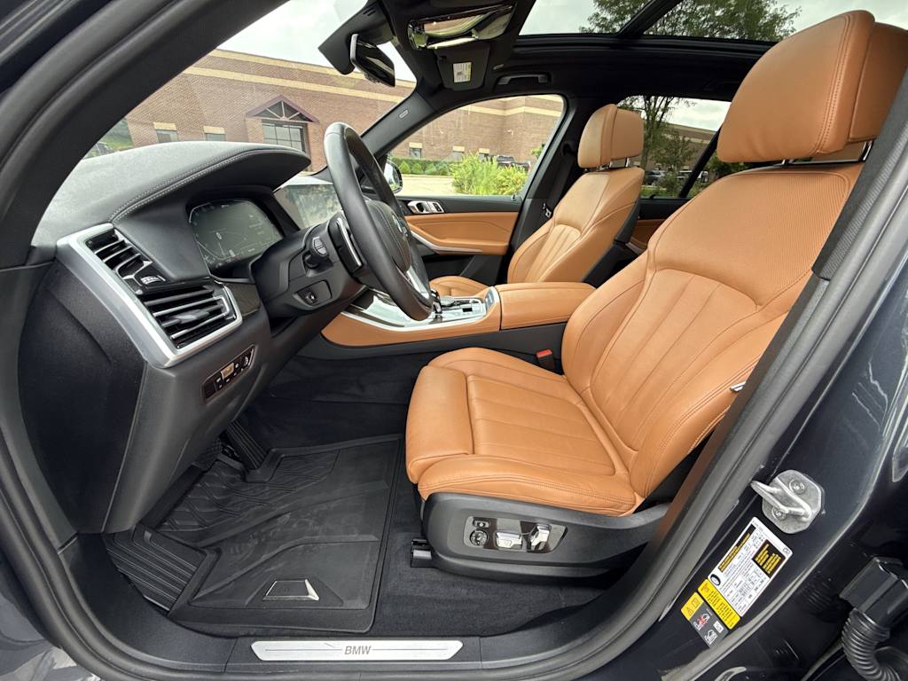 Thumbnail: 2022 BMW X5 - 11