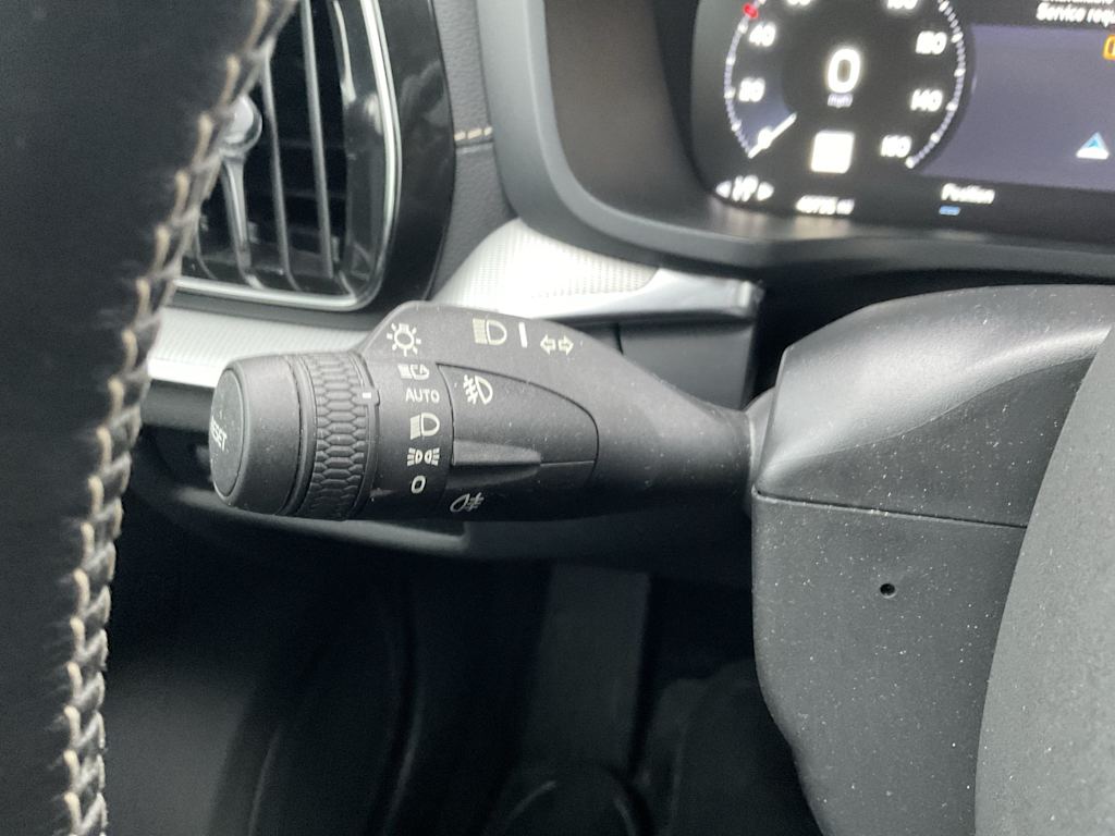 Thumbnail: 2020 Volvo S60 - 30