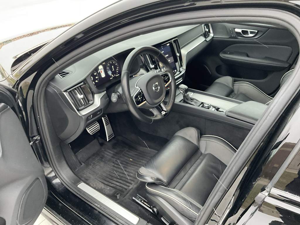 Thumbnail: 2020 Volvo S60 - 12