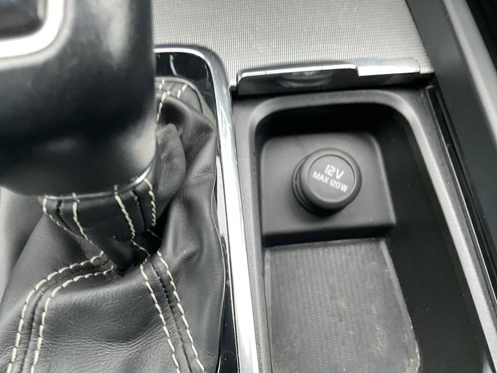 Thumbnail: 2020 Volvo S60 - 16