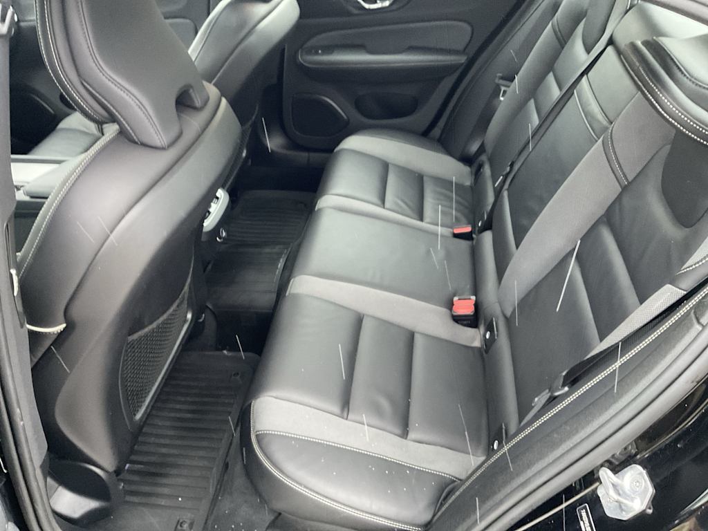 Thumbnail: 2020 Volvo S60 - 13