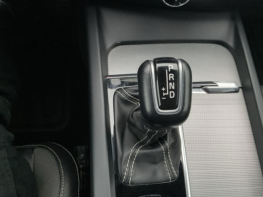 Thumbnail: 2020 Volvo S60 - 33