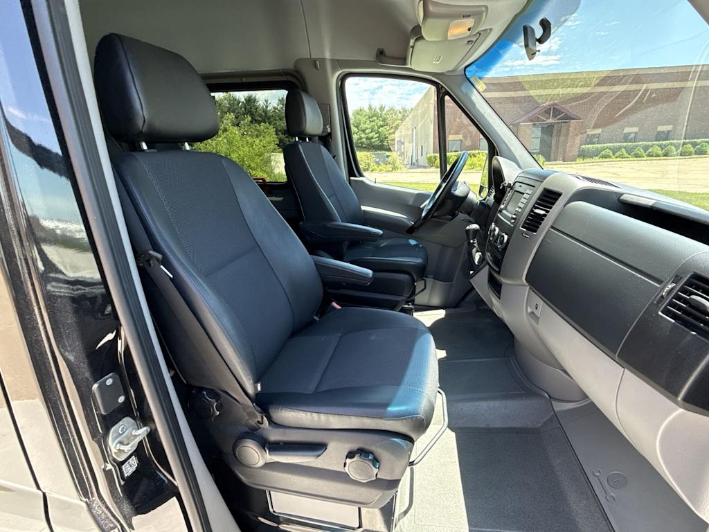Thumbnail: 2018 Mercedes-Benz Sprinter - 12